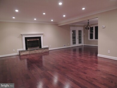 7208 Park Terrace Dr, Alexandria, VA 22307 - photo 5