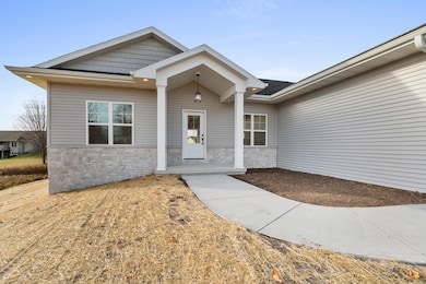 4313 Deerbrook Ln, Manitowoc, WI 54220 - photo 2