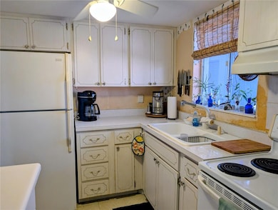 5862 Welcome Rd unit J25, Bradenton, FL 34207 - photo 6