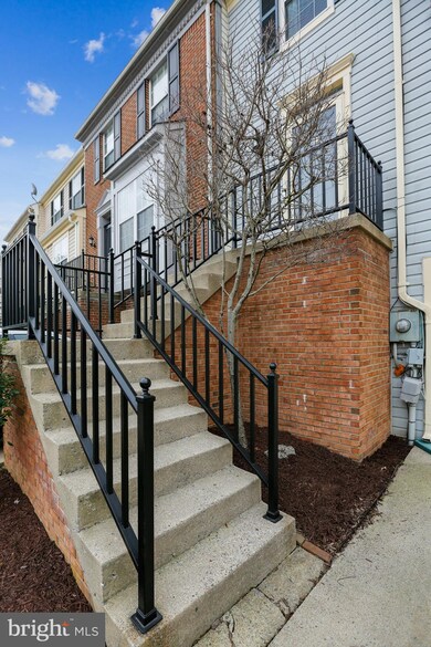 7089 Gresham Ct W, Frederick, MD 21703 - photo 4