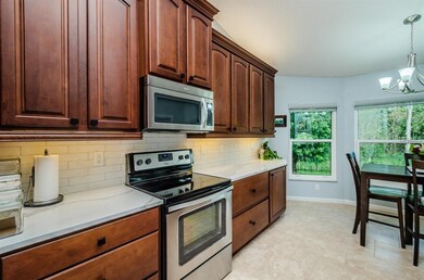 Tile Back splash & Stainless Steel Appliances