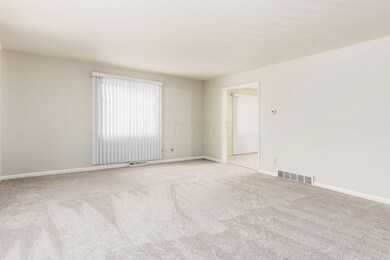 [005] 6102 Karl Rd, Columbus, O