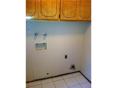 1811 Villa Santos Cir, El Paso, TX 79935 - photo 6