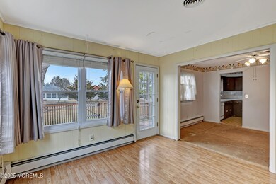 15-Family Room