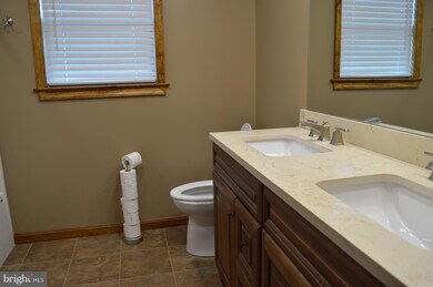 1105 Meander Dr unit UPPER LEVEL, Culpeper, VA 22701 - photo 6