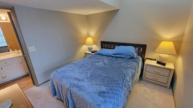 23 Bedroom