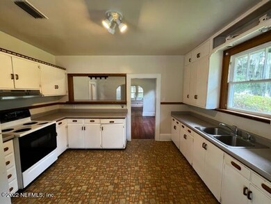 5080 Kingsbury St, Jacksonville, FL 32205 - photo 2