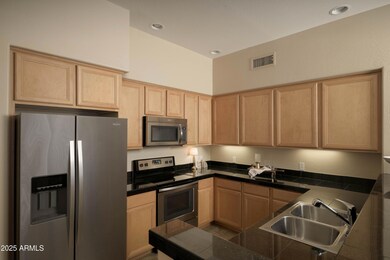 2989 N 44th St unit 2001, Phoenix, AZ 85018 - photo 5