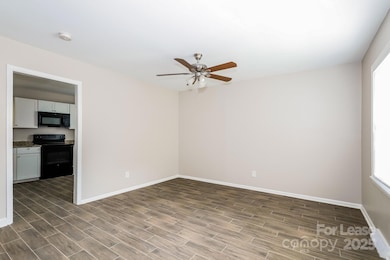 3015 Daisy Ct, Gastonia, NC 28052 - photo 4