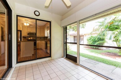 06_4475BFicusTreeRoad_97_SunRoom_HiRes