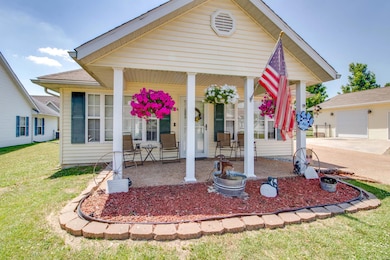 1214 Dolan Ln, Jerseyville, IL 62052 - photo 4