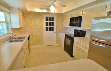 Breakfast bar and kitchen
