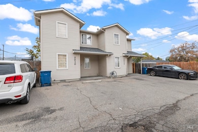 2010 E Linden St, Caldwell, ID 83605 - photo 2