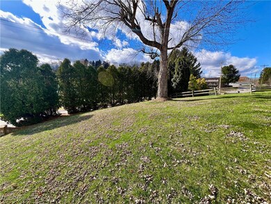 101 Pleasantview Dr, Weirton, WV 26062 - photo 7