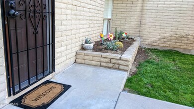 1031 E Butler Dr unit B, Phoenix, AZ 85020 - photo 2
