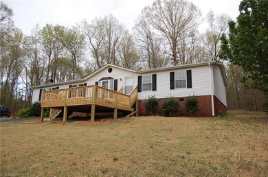 388 Countryside Acres Dr, Asheboro, NC 27205 - photo 2