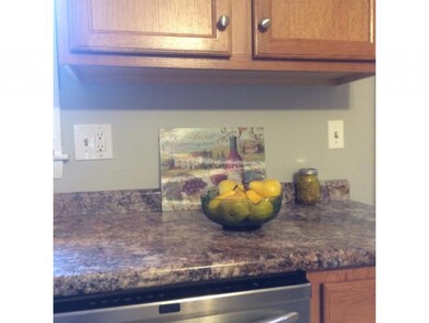 7 Miami St unit UB, Nashua, NH 03064 - photo 4