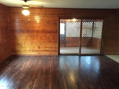 525 Hunt St, Lowell, MI 49331 - photo 5