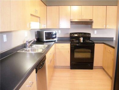 Kitchen. ALL APPLIANCES ARE INCLUDED IN THE SALE.