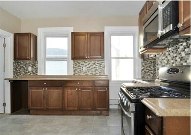 32 Royal St unit 2, Providence, RI 02906 - photo 4