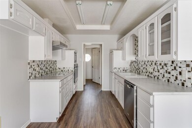 1304 Briar Dr, Bedford, TX 76022 - photo 6