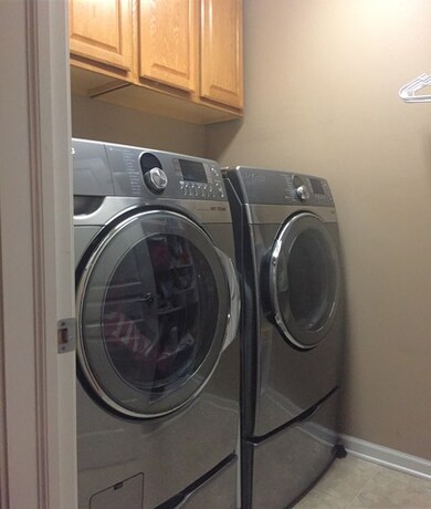 1073 Crane Point, Elgin, IL 60124 - photo 6