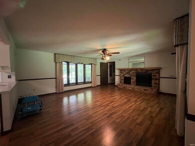 13236 Madden Rd, Churubusco, IN 46723 - photo 6