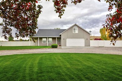 2316 Lower Pond Ln, Homedale, ID 83628 - photo 2