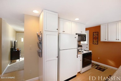 3667 Grape Ave NE, Grand Rapids, MI 49525 - photo 4