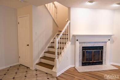 4 Topaz Dr, Franklin Park, NJ 08823 - photo 4