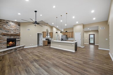 unlisted-address, Wilmington, IL 60481 - photo 4