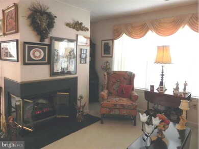 14 Fallen Tree Ct unit D, Halethorpe, MD 21227 - photo 5