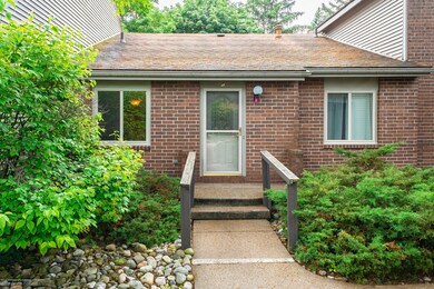916 Montevideo Lansing 48917-1
