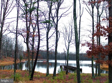 561 Adelaide Cir, Harpers Ferry, WV 25425 - photo 7