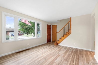 The wide picture window allow plenty of natural li