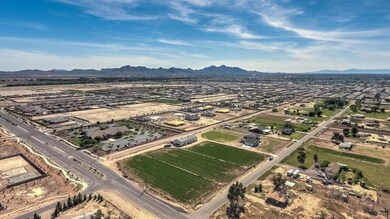 23129 E Munoz St unit d, Queen Creek, AZ 85142 - photo 3