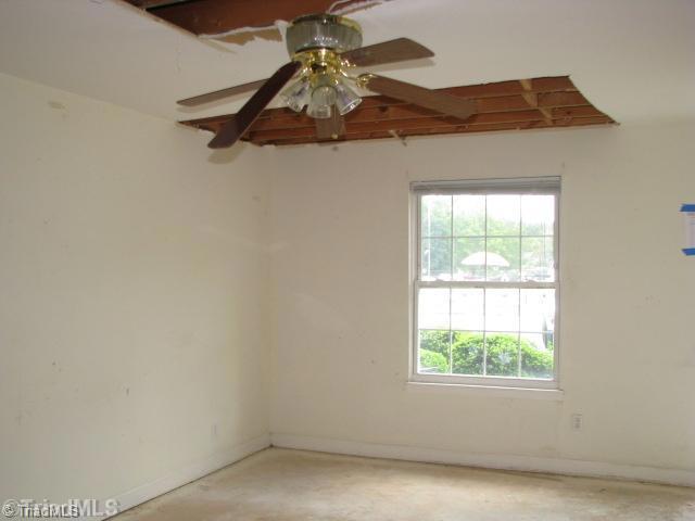 2350 Bay Meadows Ct unit J, Winston Salem, NC 27103 - photo 2