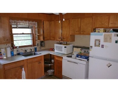 55 Pilgrim Ave, Worcester, MA 01604 - photo 2