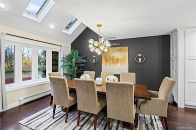 3641 Sarah Dr, Wantagh, NY 11793 - photo 4