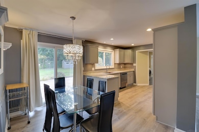 1977 Swaranne Dr, West Bloomfield, MI 48324 - photo 7