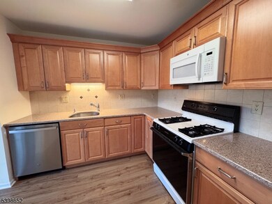 702 Swift Dr unit 12, Milford, NJ 08848 - photo 5