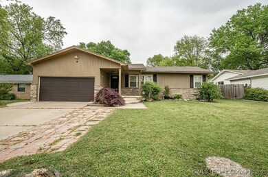 512 W Urbana St, Broken Arrow, OK 74012 - photo 2