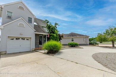 66 Veeder Ln unit A, Bayville, NJ 08721 - photo 2