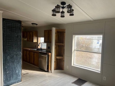 1085 Spring Bay Rd unit 148, East Peoria, IL 61611 - photo 6