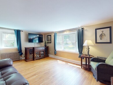 54 Carlin Rd, Waltham, MA 02451 - photo 5