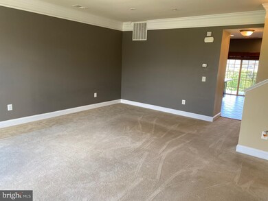 2232 Merseyside Dr unit 81, Woodbridge, VA 22191 - photo 3