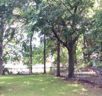 1503 N Center St, Bonham, TX 75418 - photo 4