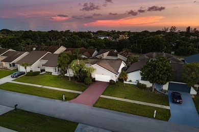 7718 San Mateo Dr E, Boca Raton, FL 33433 - photo 4