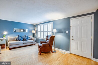 16005 Fairway Dr, Dumfries, VA 22025 - photo 2