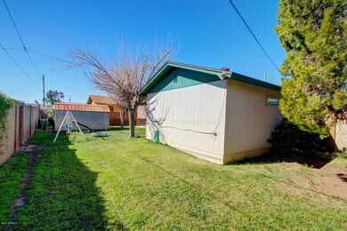 4219 W Echo Ln, Phoenix, AZ 85051 - photo 5